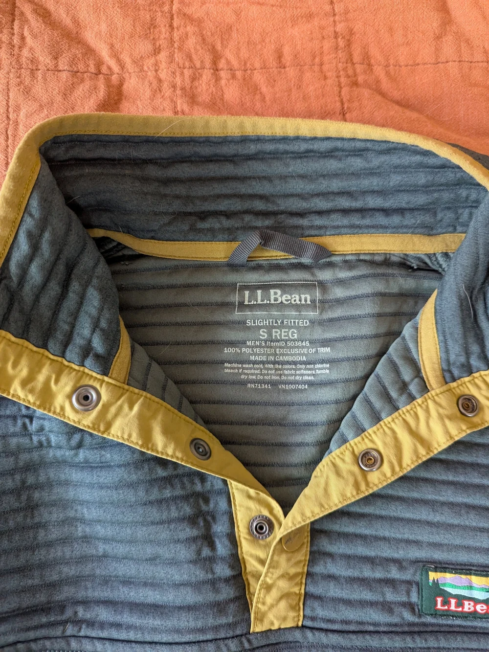 L.L. Bean Men’s Teal Quilted Pullover Sweater with Lime Trim